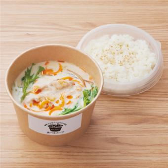 Edible soup [sesame soy milk hotpot] *Comes with rice