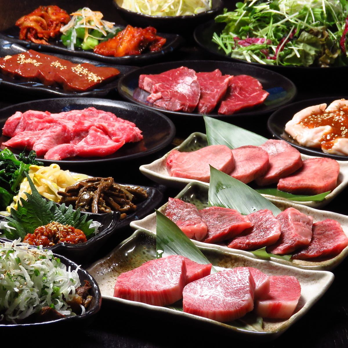 閑静な住宅街に佇む、家族連れに大好評の炭火焼肉店。子供向けメニューも充実！
