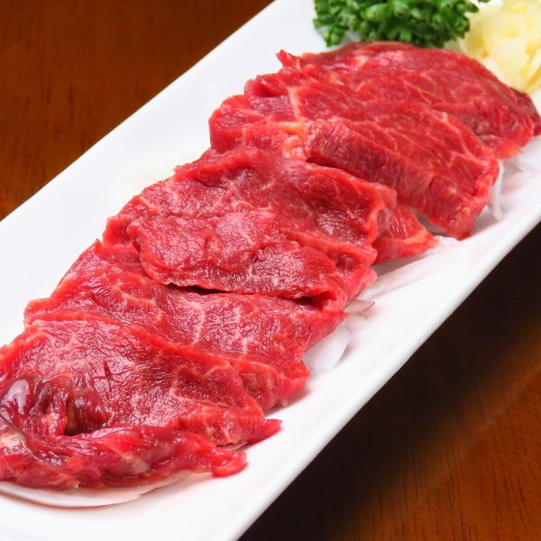 [Owner's commitment, carefully selected gem!] Special! "Horse sashimi" 990 yen (tax included)