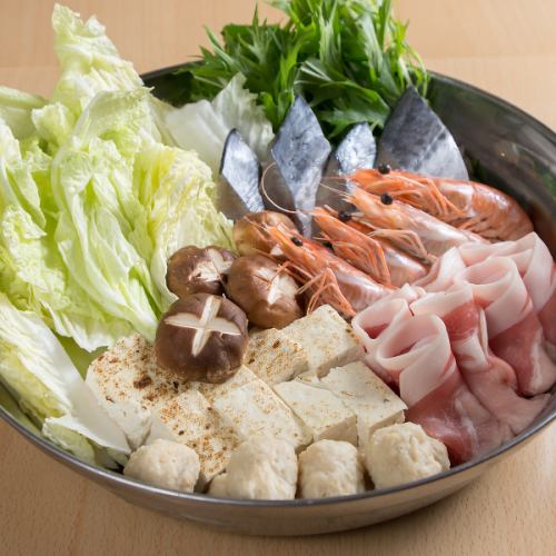 [Reservations required!] We offer a hot pot of rice and vegetables, perfect for the cold season. ≪1,400 yen (tax included) per person≫