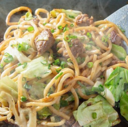 鹹牛筋蕎麥麵