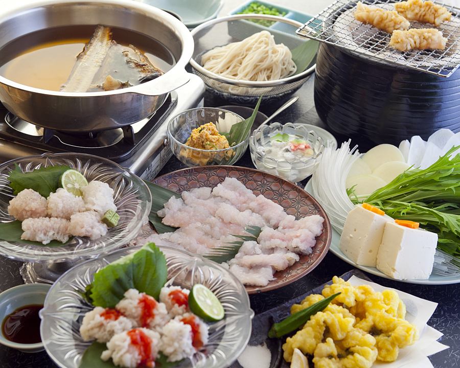 一流の職人が捌くふぐを堪能!!2H飲み放題付きコース6000円~