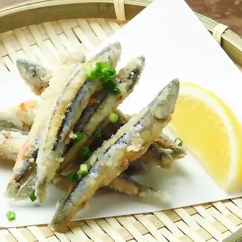 Tempura of kibinago (small fish)