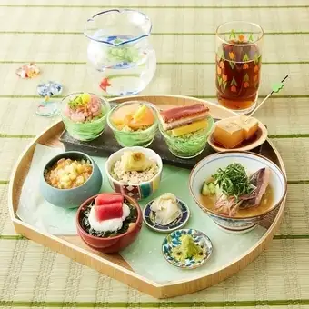 【夏限定ランチ♪】SNSで話題！夏のおちょこ丼   6種