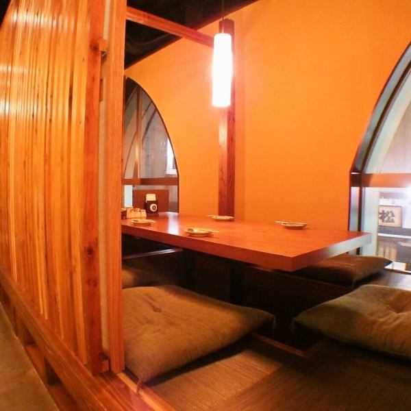All rooms are private rooms with a calm atmosphere.We will propose seats according to the scene, such as sunken kotatsu seats and moonlit nights.There are many private rooms available, including private rooms for 4 people, private rooms for 5 people, and private rooms for 14 people. .