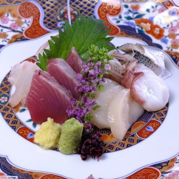 刺し盛り合わせ