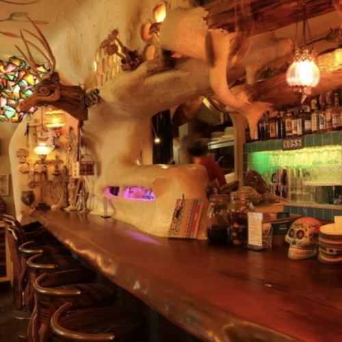 深夜まで営業しているお洒落なバル♪