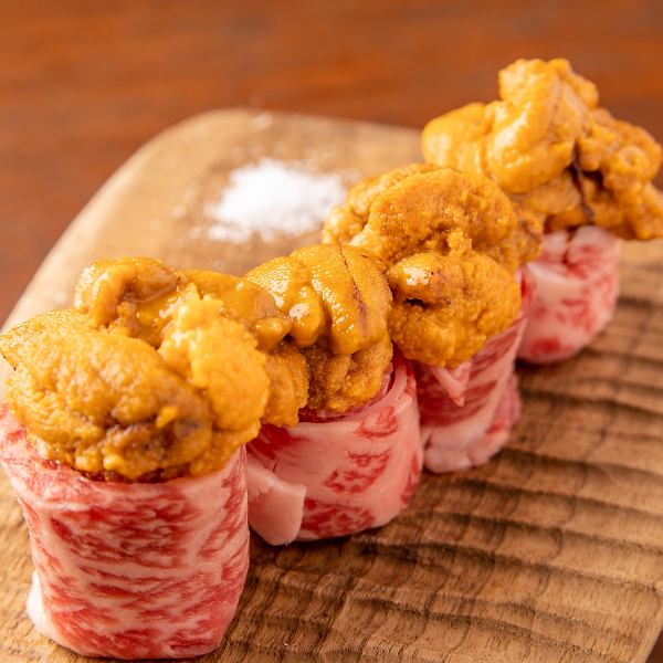 今や大人気！「うにく」でおなじみ、うにの肉巻き...！実は、うにく流行を作ったのは当店だったんです！