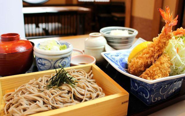 We also have a wide variety of lunch menus such as set meals and gozen! Feel free to use it♪