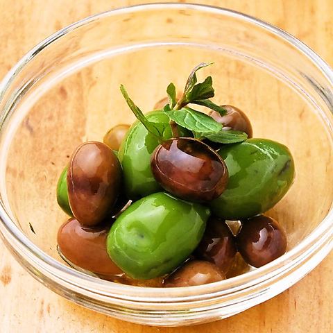 Assorted olives