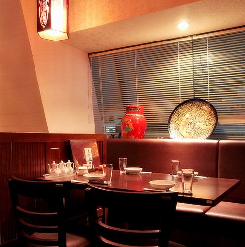 We offer private room banquet without worrying about surroundings in a small, relaxing private room.