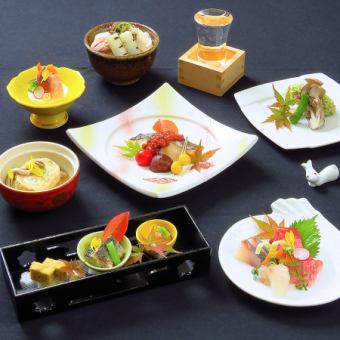 【満月コース 2時間飲み放題付】　8,100円⇒7,700円