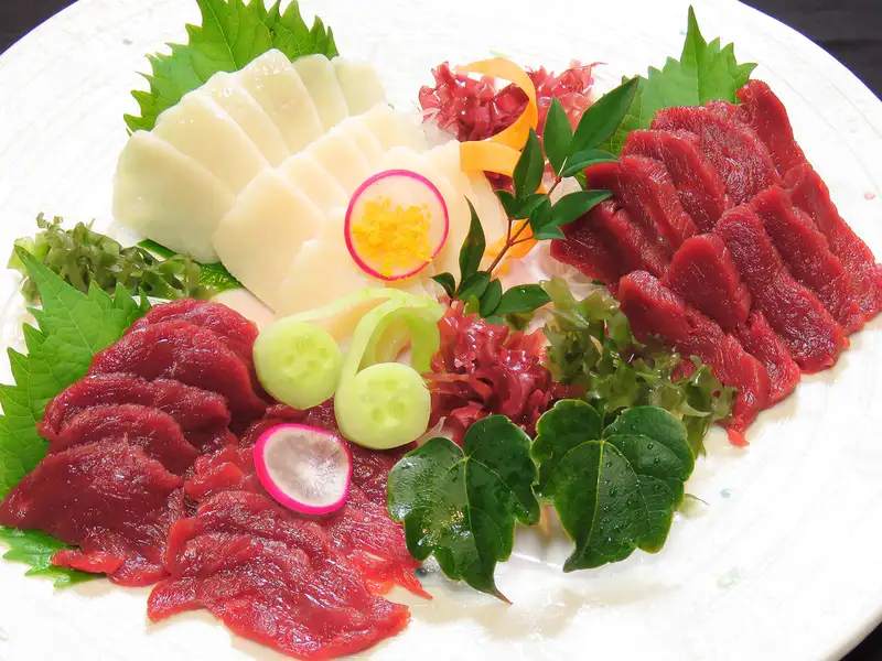 【旬のお造り】【馬刺し】【季節のおすすめ料理】