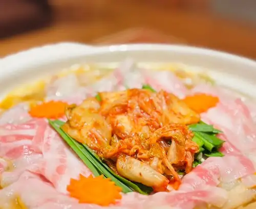 日中はポカポカ陽気でも夜になると冷え込んで来ましたね。
だんだんとお鍋が恋しくなる季節になってきました。
本日は午後4時からの営業となります♪
ご予約、ご来店お待ちしております。
@tsukitei.koriyama
#月亭 #郡山駅前 #旬魚 #えごま豚 #馬刺し