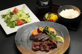 Ashitaka beef thigh steak 200g set meal