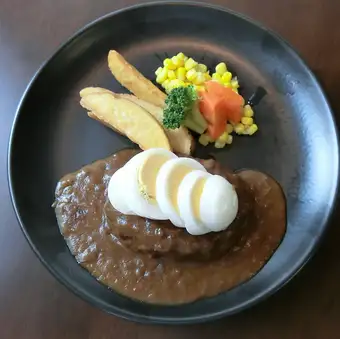 Curry hamburger steak (180g)