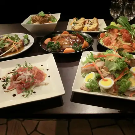 【含無限暢飲】箱豚牛排宴套餐