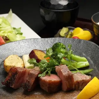 あしたか牛サーロインステーキ100g(沼津・裾野)