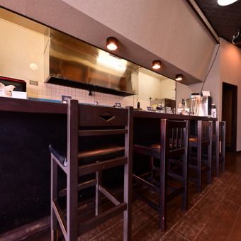 【カウンター×4席】