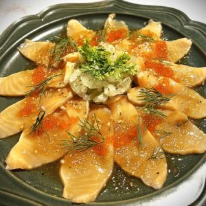 Salmon carpaccio