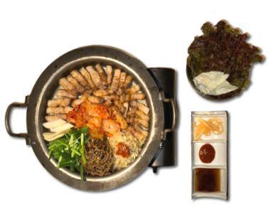 [Samgyeopsal] + 17 types of side dishes