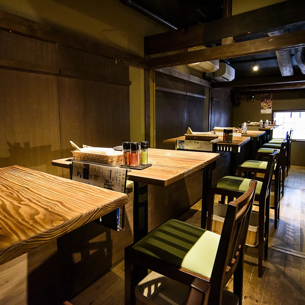 京都烏丸の京町家を改装した立ち飲み屋(お席もあります)