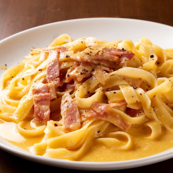 【もちもちパスタは外せない】カルボナーラ