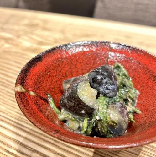 茄子と春菊の肉味噌和え