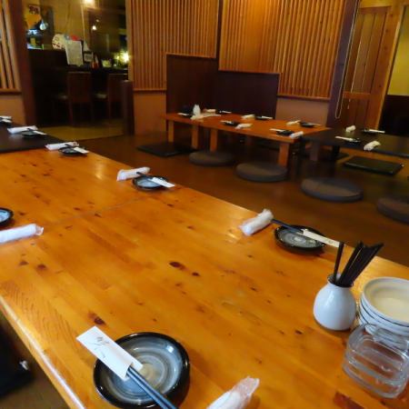 [Image 2] Our popular tatami rooms are perfect for parties, and can accommodate 4, 6, or 8 people.