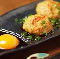 ◆◇Signature menu! Hand-prepared meatballs ¥220 (tax included) that are crispy on the outside and fluffy on the inside◇◆