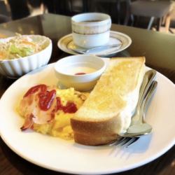 コンチネンタルモーニング(ドリンク代+230円(税込))