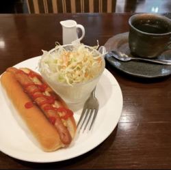 ホットドッグモーニング(ドリンク代+150円(税込))