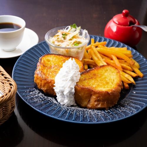 法式吐司早餐(飲料價 + 460日圓(含稅))