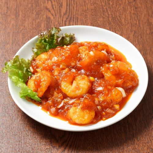 鉄板メニュー！特製ソースが決め手のえびチリをぜひ！ 
