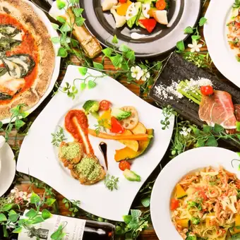 《ピザ、パスタ、メインが選べる》【月替わりコース】2時間飲み放題付   4000円（税込）