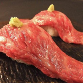 肉寿司と和牛を贅沢に味わう『嬉野、和牛プレミアムコース』全17品11000円(税込)