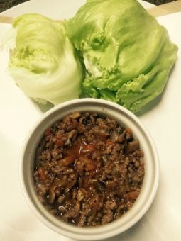 Stir-fried minced meat with lettuce
