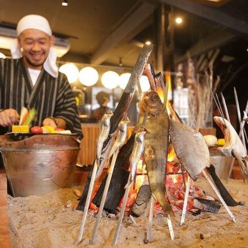 Shops that enjoy fresh fresh fish in primitive frying
