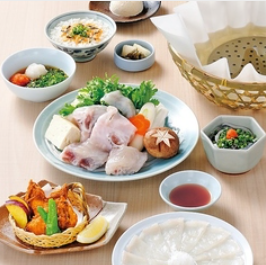 年中ふぐが食べられるお店！風情漂う店内で贅沢なひとときを。