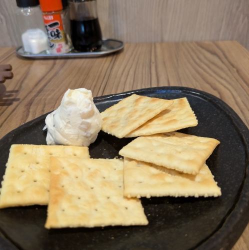 いぶりがっこクリームチーズ