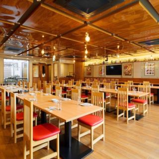 最大100名様着席でご利用できます。