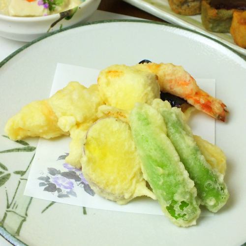 Assorted tempura