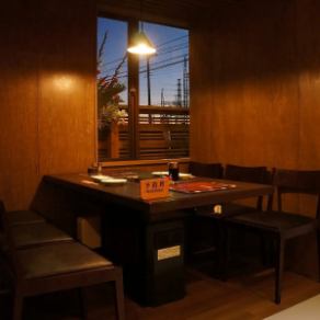 【6名様まで】お食事や飲み会など、カジュアルにご利用頂けるお席です。※4名様以上を優先する場合がございます。