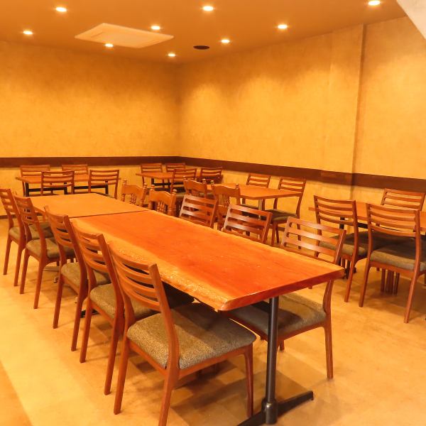 ★20名～30名の宴会に最適★立食ビュッフェ形式なら50名様までOK。落ちついた雰囲気の中でゆっくりできます。パーティや2次会にもオススメです！