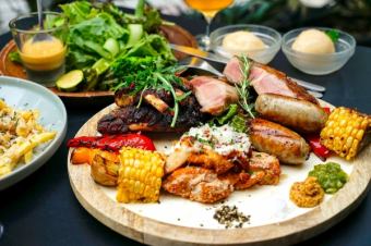 【slash自慢の4種肉料理を贅沢に味わうBBQコース!】120分飲み放題付き全8品