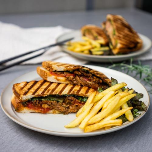 Spare rib and mozzarella sandwich