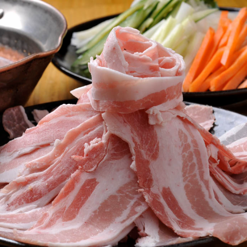 黑猪肉涮涮锅配姜汁柚子酱