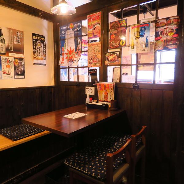[Atmosphere] There are counter and table seats available.There is also a nice `` half-private room ''! Recommended for banquets, primary meetings, secondary meetings, alumni associations, farewell parties, etc.