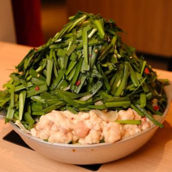 ぷりぷりもつ鍋大満足コース（ぷりぷりもつだけ使用したもつ鍋＋小鉢＋豆腐＋ちゃんぽん食放）
