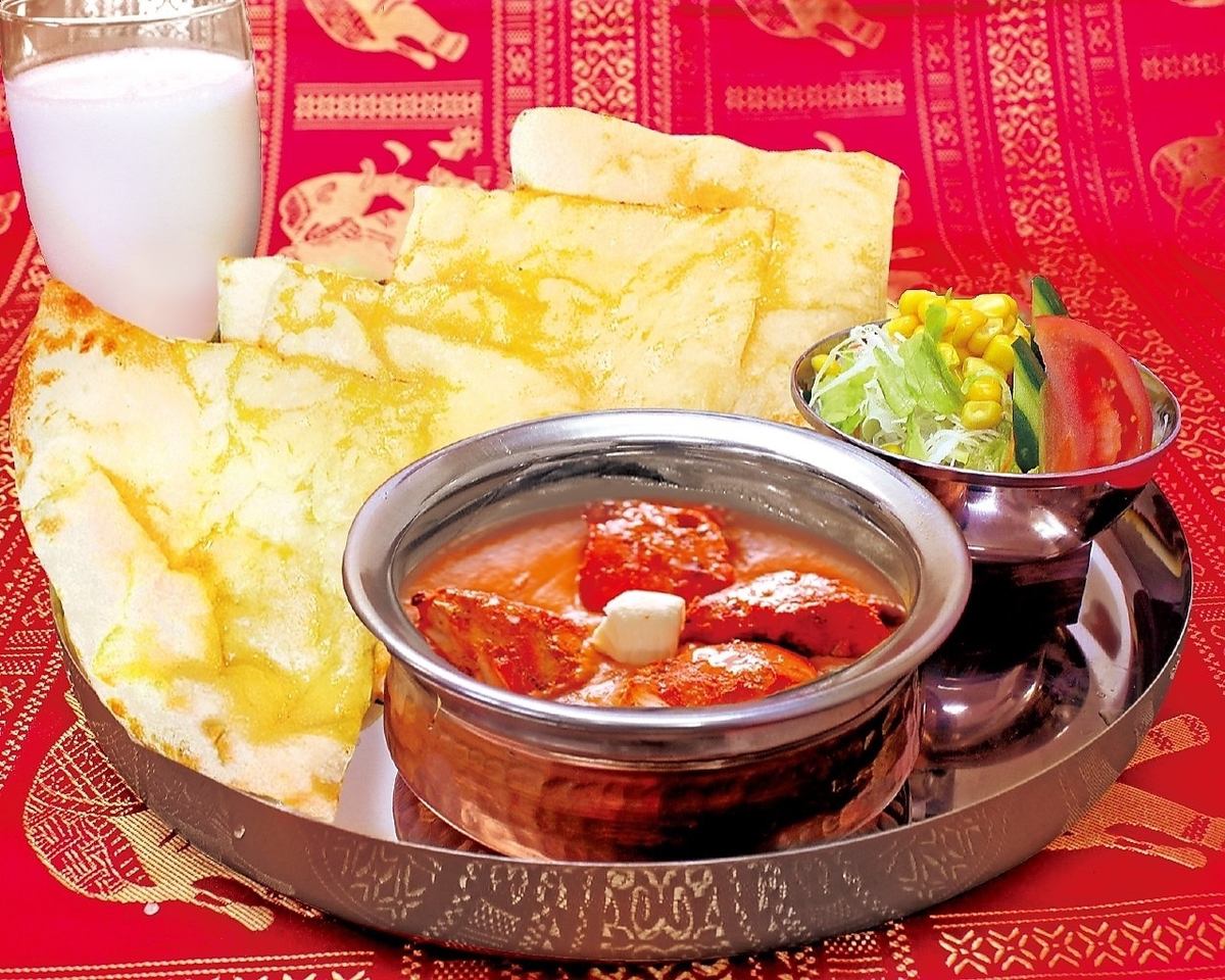 本格的なインドカレーが味わえるお店！種類も豊富で嬉しい！